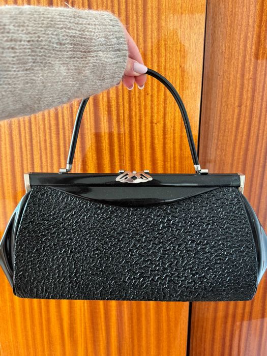 Torebka vintage czarna – elegancka, klasyczna, na rączce