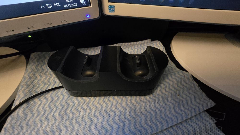 Stacja ładująca dokująca ładowarka oryginal sony pad ps4