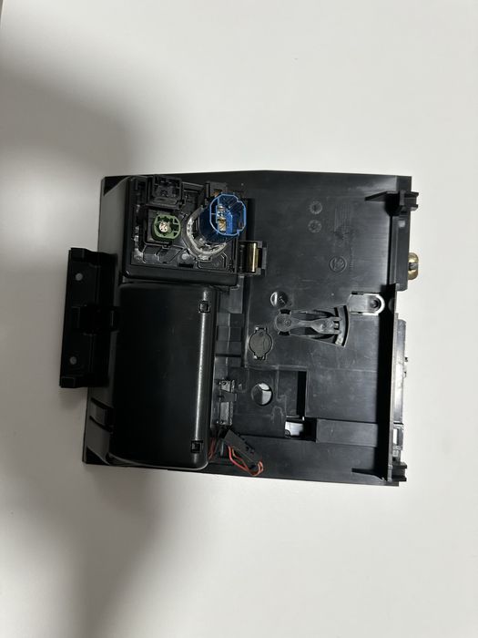 Попільничка Skoda Superb 3