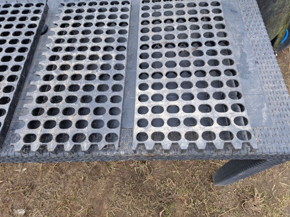 Ruszt,ruszty z tworzywa  59x20cm  lub 59x30cm  cela ,gniazdo, gołębnik