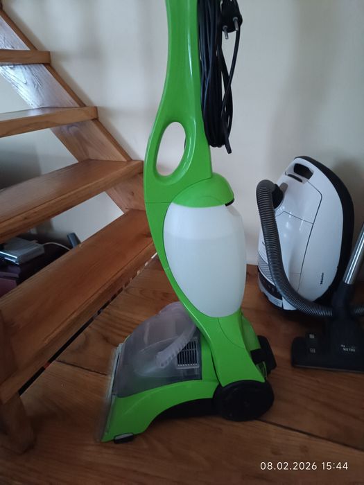 Миючий пилосос в ідеальному стані