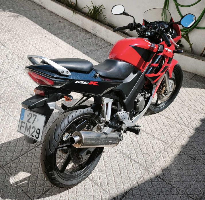 Honda  CBR  125 R