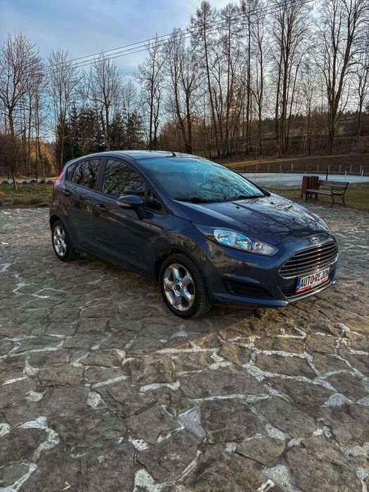 Ford Fiesta * Niski przebieg * Klimatyzacja * Podgrzewane fotele