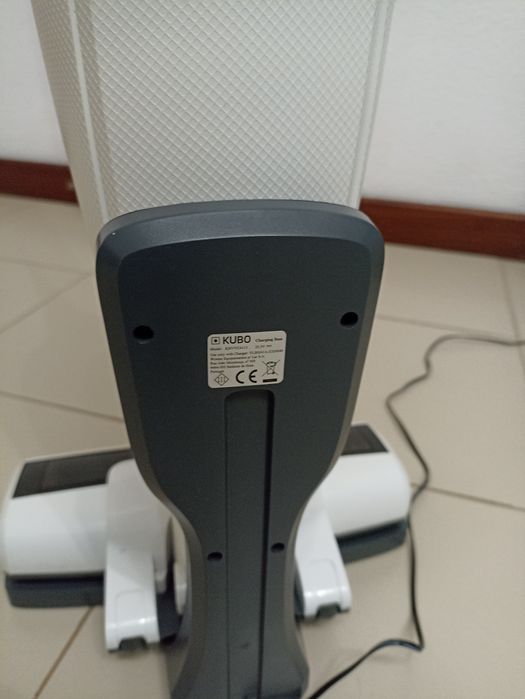 Aspirador vertical como novo 2 em 1