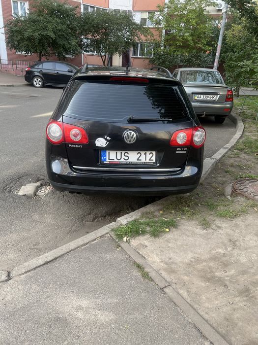 Volkswagen Passat полний привид
