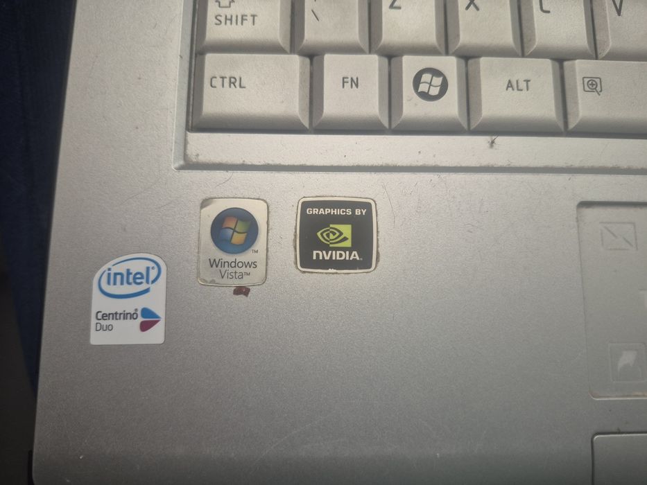 Sprzedam laptop Toshiba