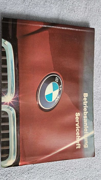 BMW seria 3 1985 rok Książka serwisowa. CZYSTAa obsługi