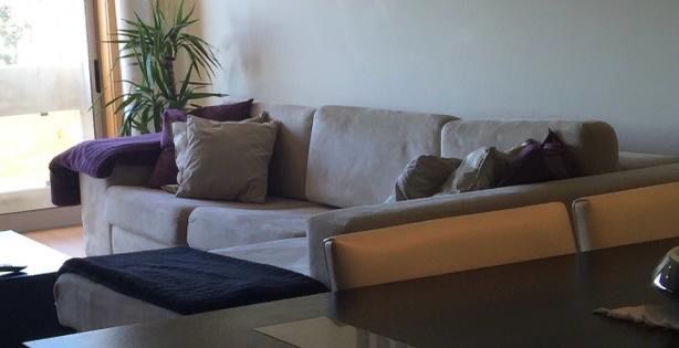 Sofá com chaise longue