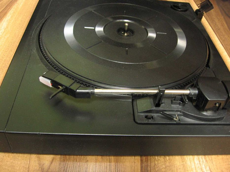 ELTA 2955 Gramofon z nowym paskiem i igłą,półautomat 3 prędkoś,sprawny