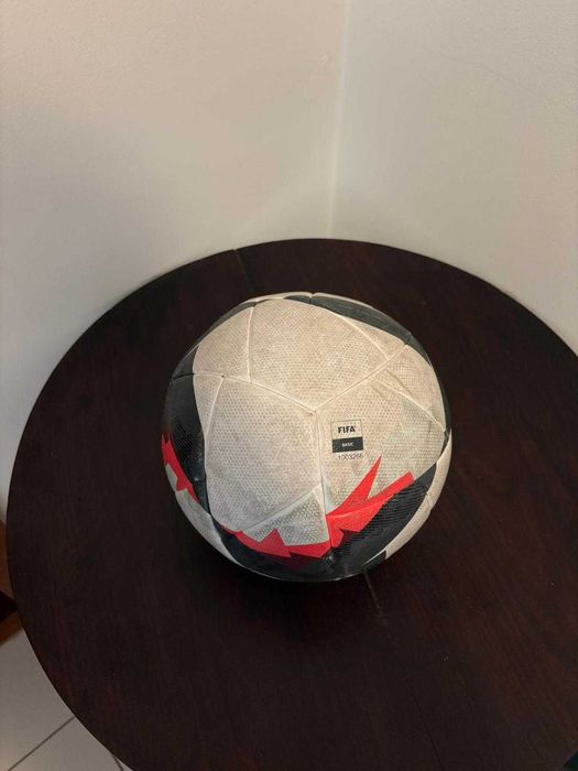 Bolas de Futebol - Diversas como novas