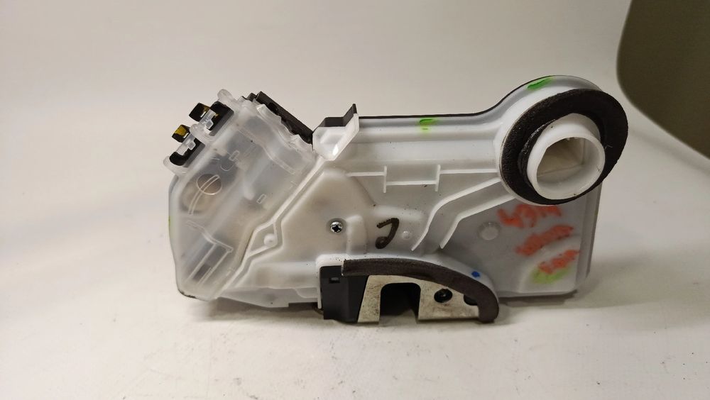Fechadura / fecho porta frente direito TOYOTA C-HR (_X1_)