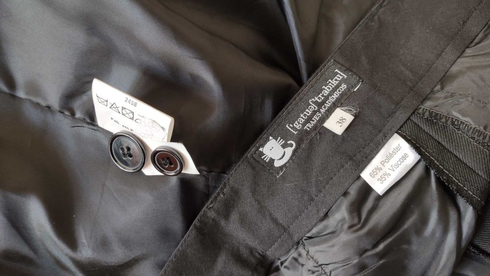 Traje académico para Homem marca Gato Estrábico Almada