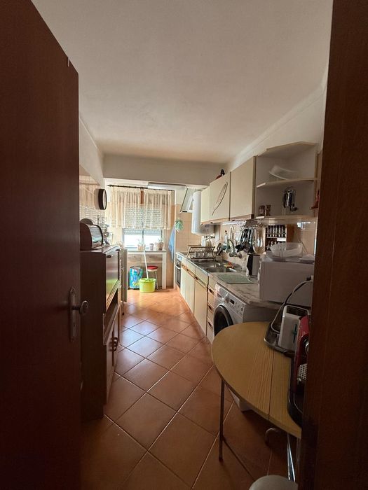 Armação de Pêra - aproximadamente 300 m da Praia - Low Cost - Garagem Incluída