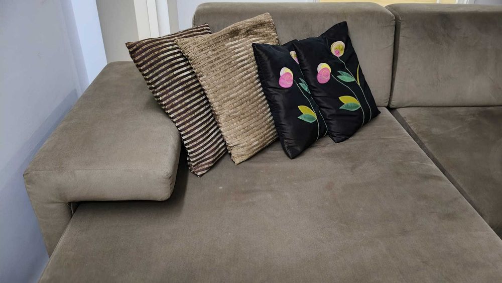 Sofá com chaiselongue