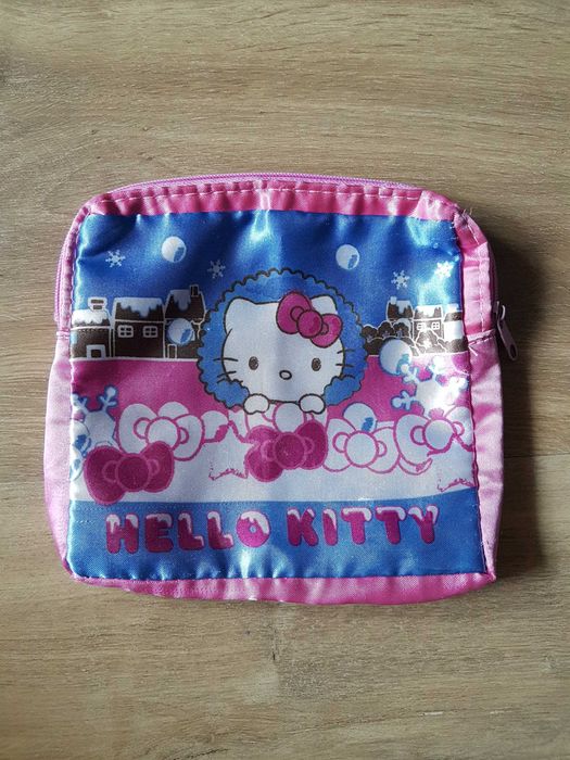 Hello KItty Sanrio mała satynowa kosmetyczka saszetka portfelik