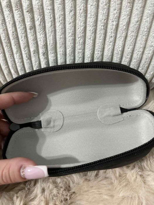 Etui na okulary Vogue czarne