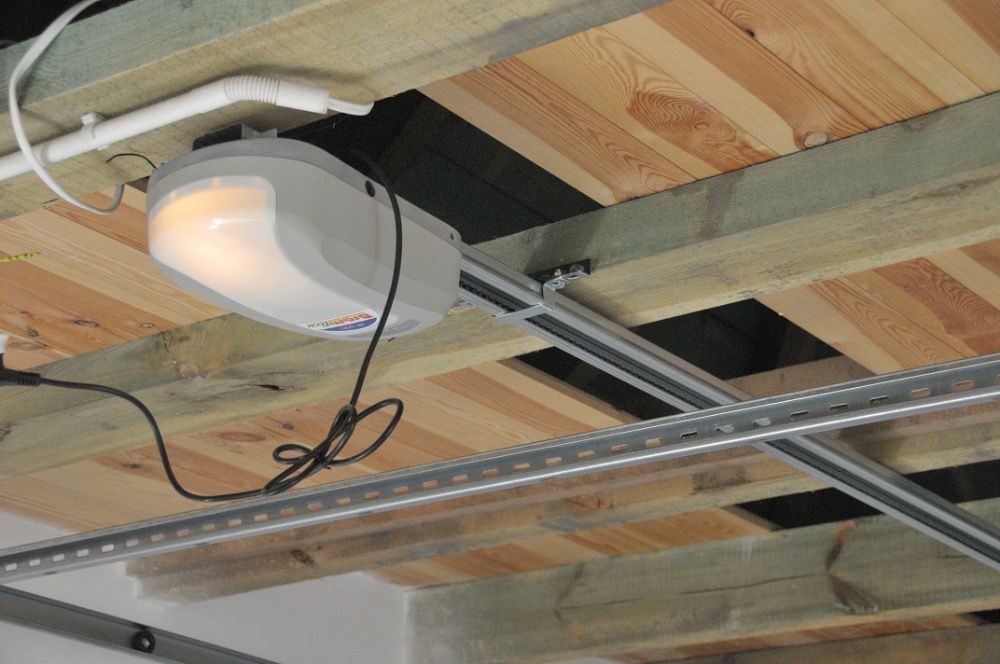 Napęd do bramy garażowej z 2 pilotami, automat na pilota do drzwi