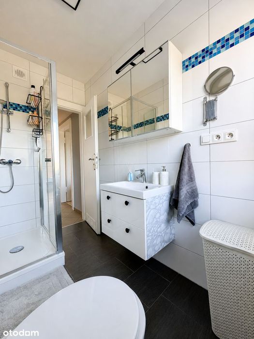 67 m² | 3 pokoje | jasne i dwustronne | I piętro | kameralnie | zieleń