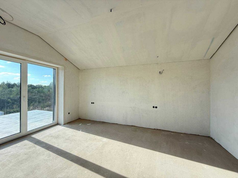 Продаж особняка у Вовчинцях