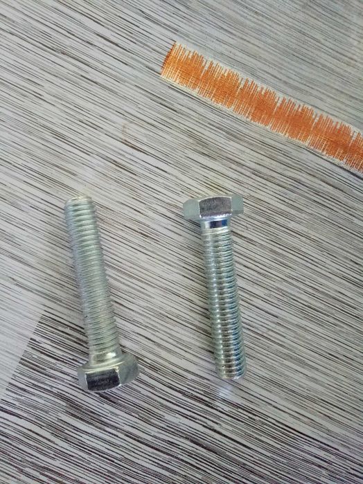 Śruby sześciokątne ocynk 8x40  / Wysprzedaż towaru