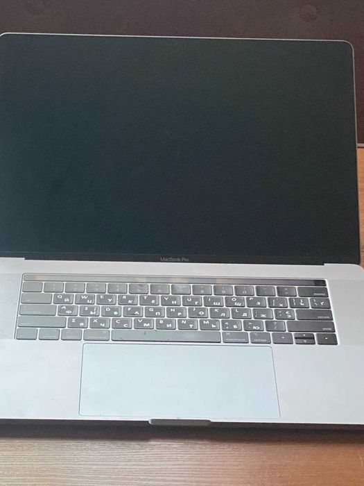 Продам Macbook pro 15 на деталі