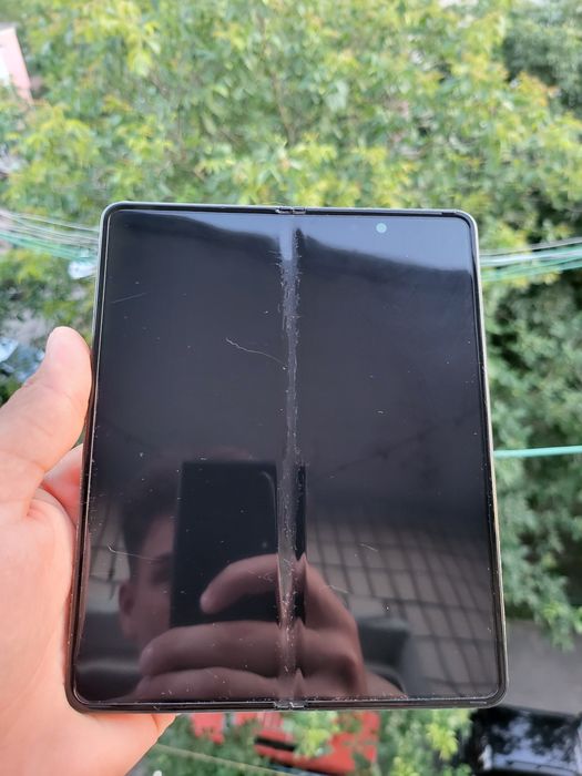 Продам Samsung z fold 3 12/256gb