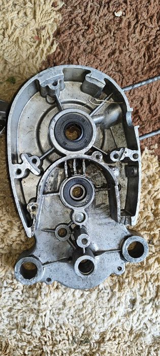 Kartery komar ładne połówki silnika karter silnik romet motorynka 50