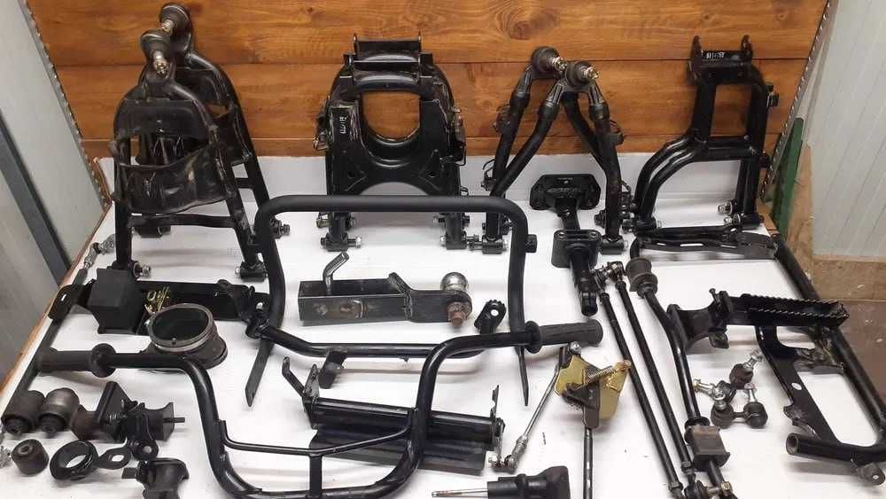 Запчастини для квадроциклів Can-Am Polaris Yamaha Honda нові б/в шрот