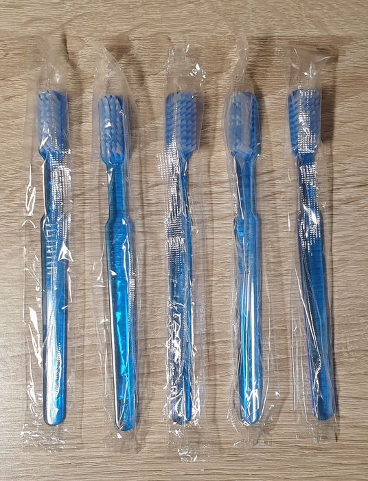 Zestaw 5 szczoteczek podróżnych