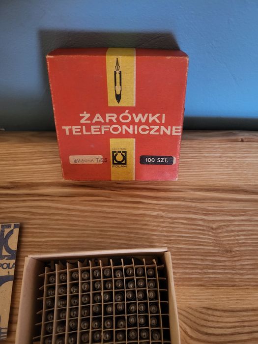 Stare zarowki telefoniczne