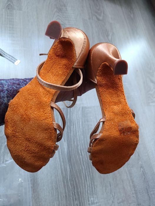 Buty do tańca nowe latynoskiego taniec 40