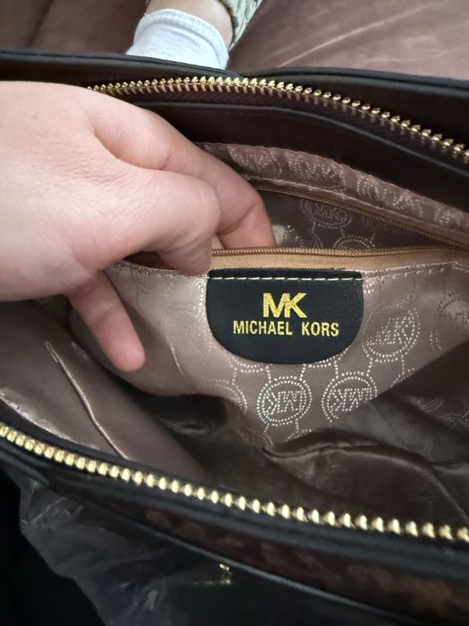 Torebka Michael Kors – shopper / tote (monogram MK)