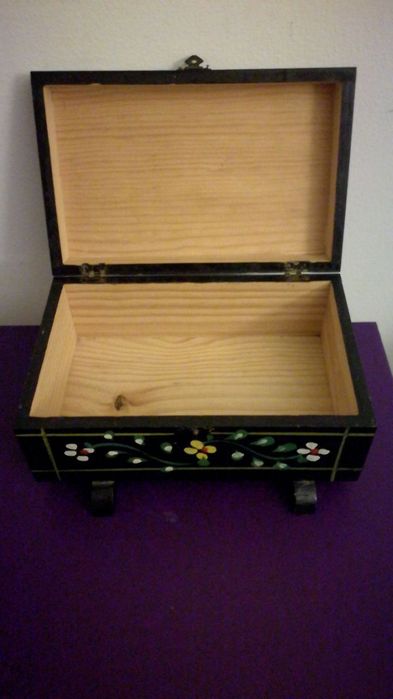 Arca Alentejana/Caixa Guarda Jóias