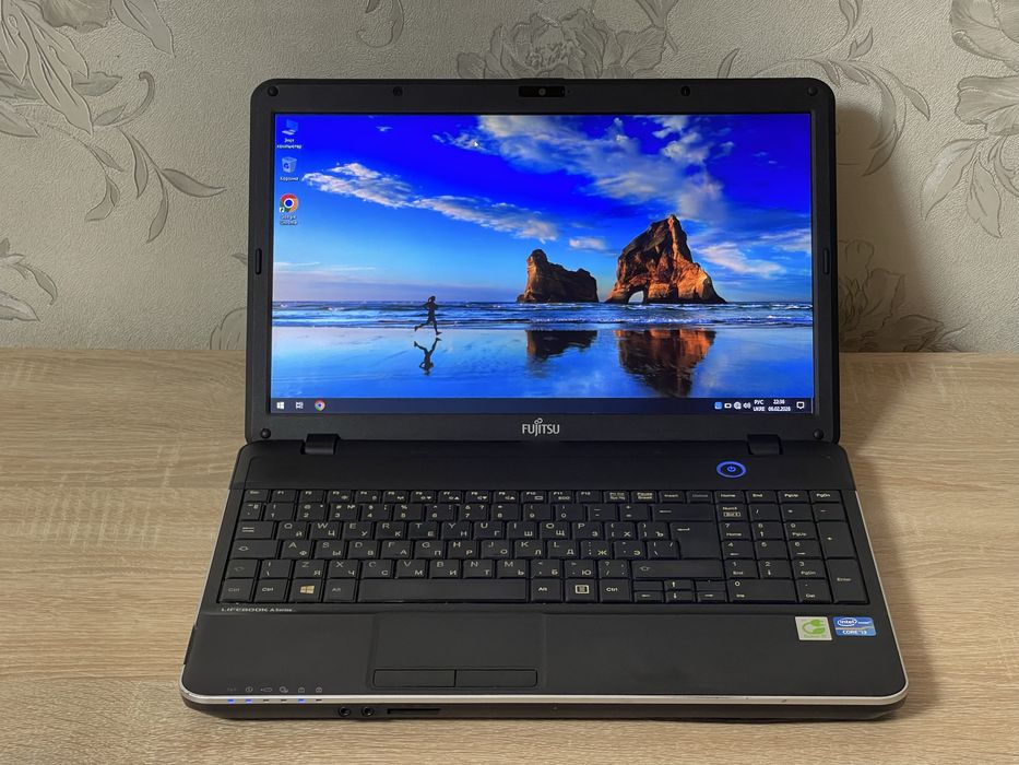 Надійний ноутбук Fujitsu Lifebook | i3 | 8GB RAM | Батарея 3-4 год