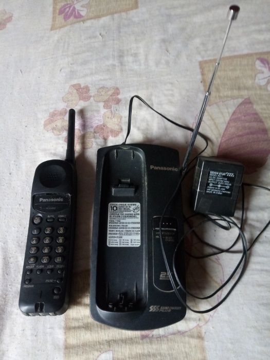 Радиотелефон Panasonic.