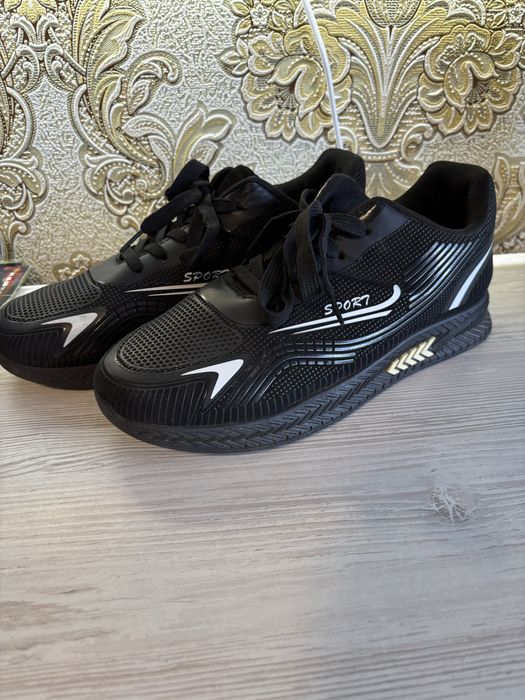 Кросівки на хлопця