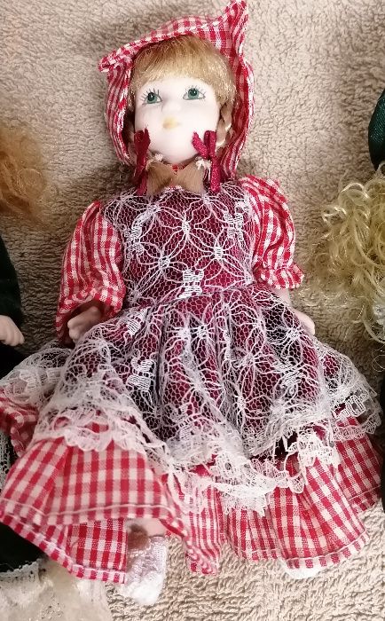 Bonequinhas de porcelana (4 un)