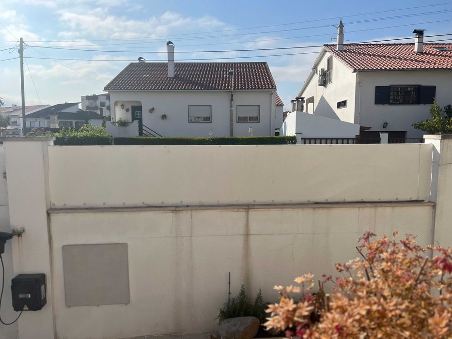 Portão e gradeamento