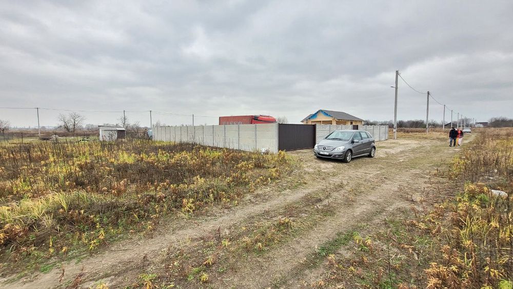 Ділянка 6 соток за 4000дол.Киів обл.