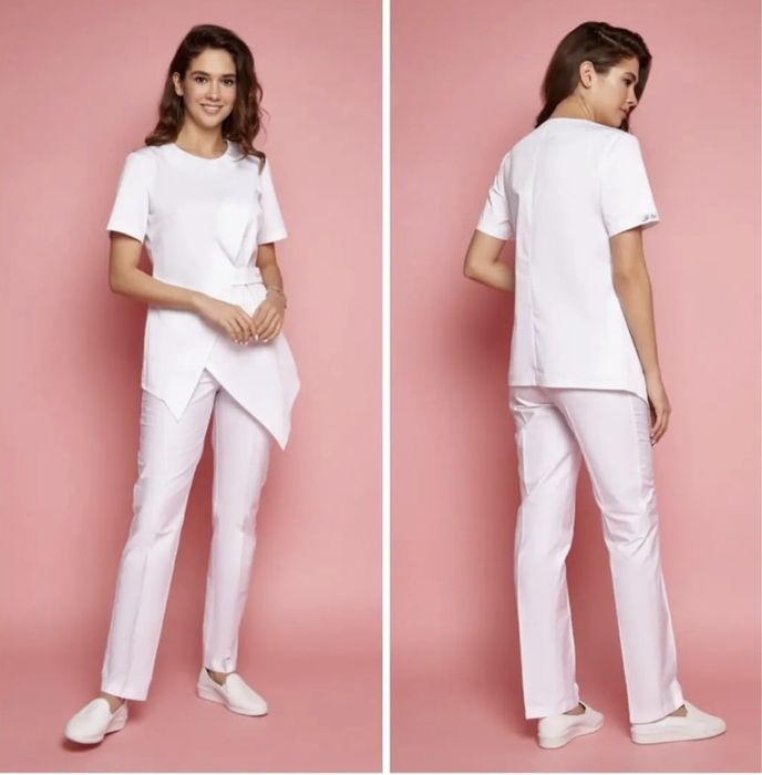 Медичний костюм рожевого кольору 44 розмір