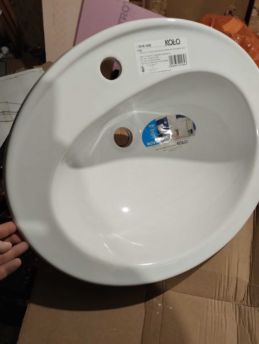 Nowa nieużywana Umywalka Koło wpuszczana w blat 56x48