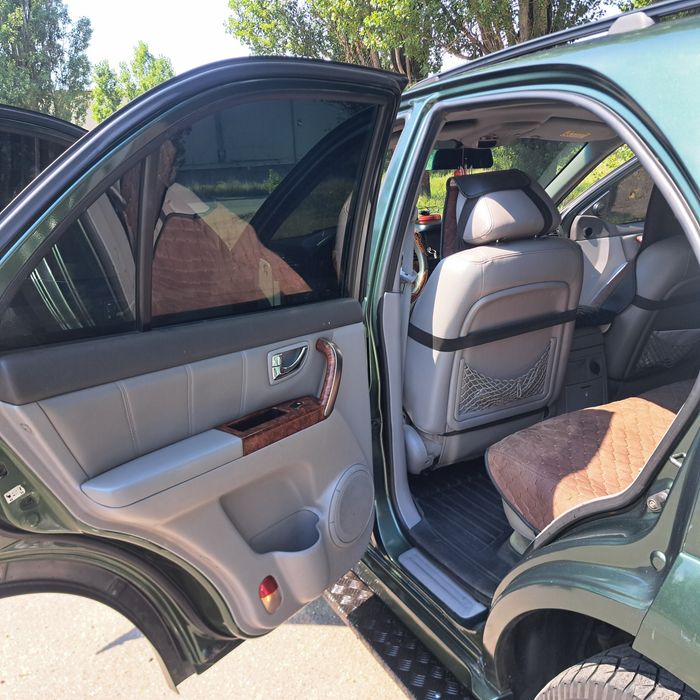 Автомобіль KIA SORENTO автомат 2.5 дизель 2004 року