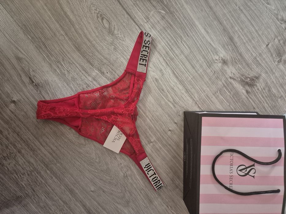 Stringi Victoria Secret