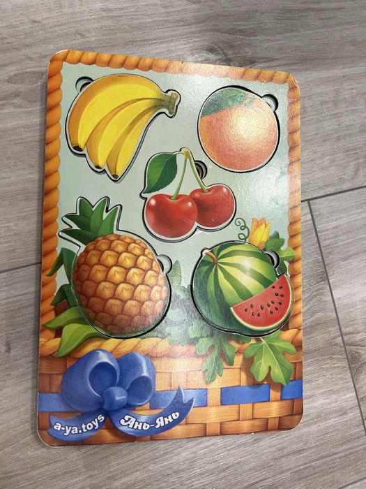 Продам розвиваючі іграшки дитячі