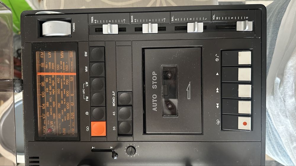 Gira-discos c/ Radio dos anos 70