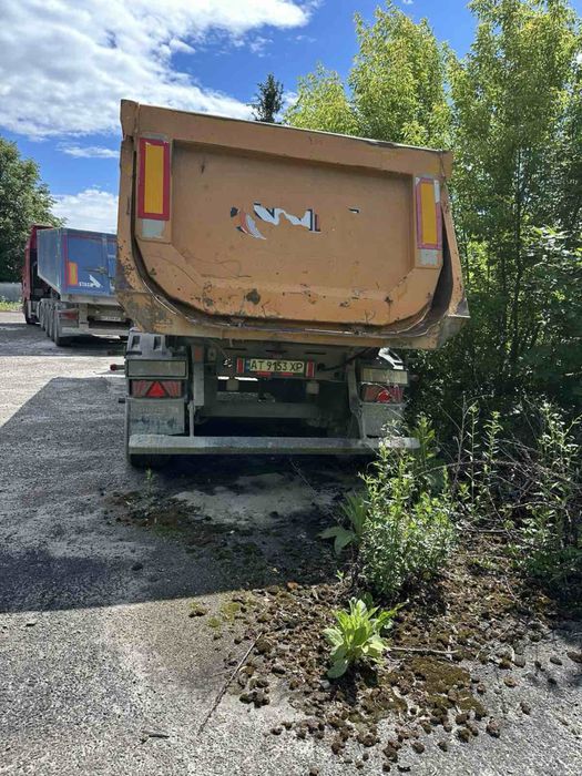 Причеп вантажний