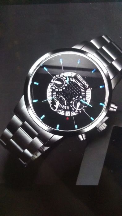 Часы кварцевые новые