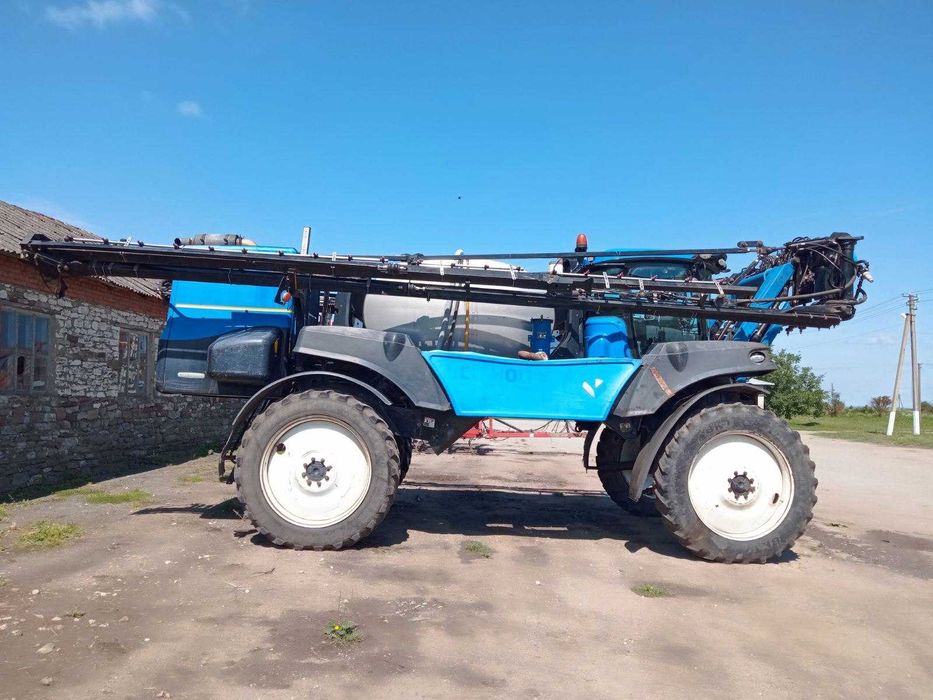 обприскувач самохідний New Holland  SP275F