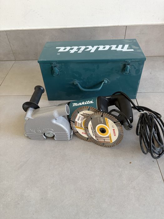 Bruzdownica Makita SG150