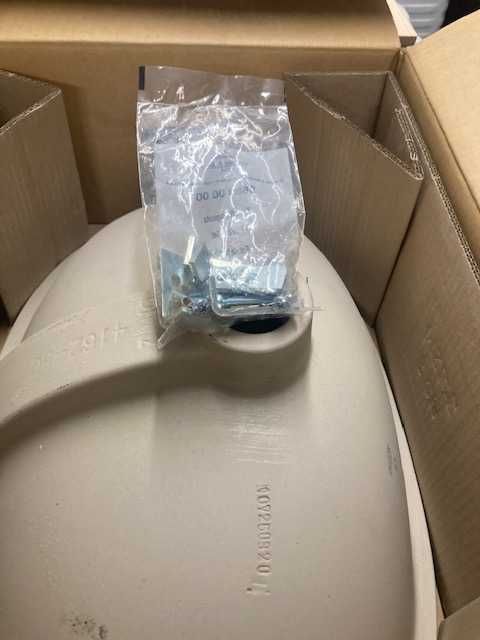 Nowa umywalka  ceramiczna Villeroy & Boch